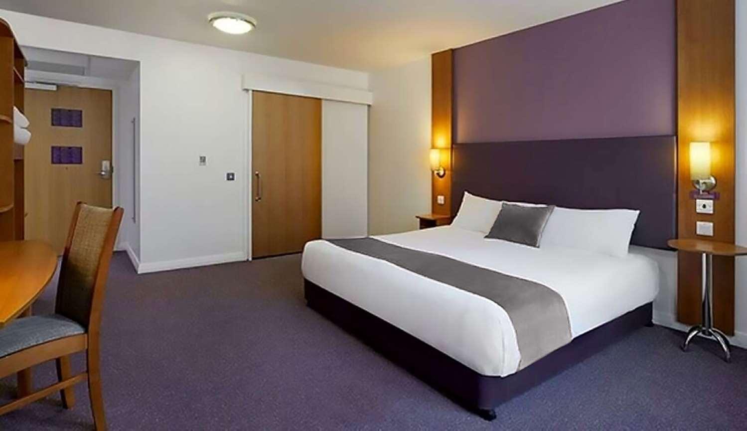 Plaza Chorley; Sure Hotel Collection By Best Western ชอร์เลย์ ภายนอก รูปภาพ