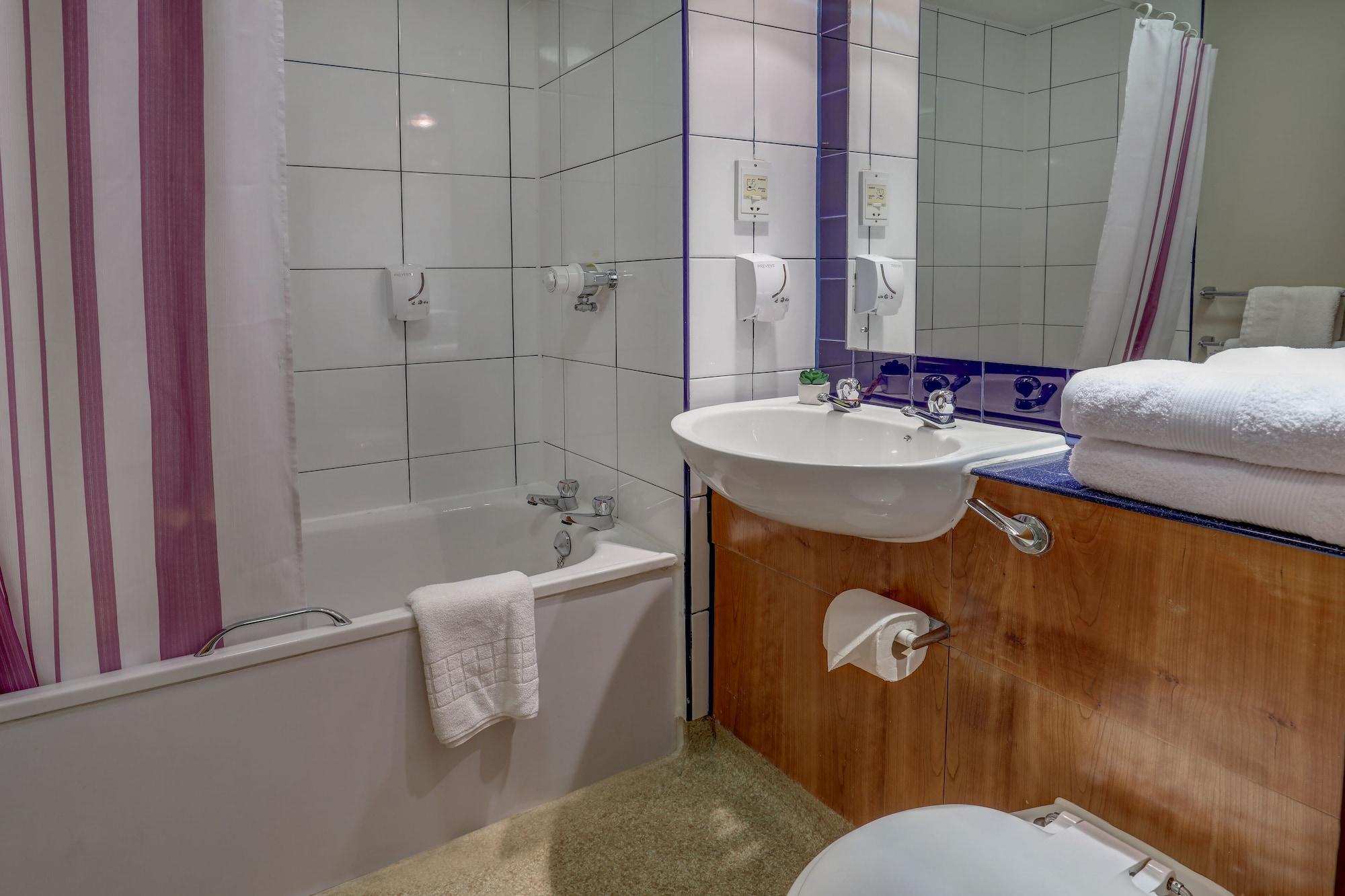 Plaza Chorley; Sure Hotel Collection By Best Western ชอร์เลย์ ภายนอก รูปภาพ