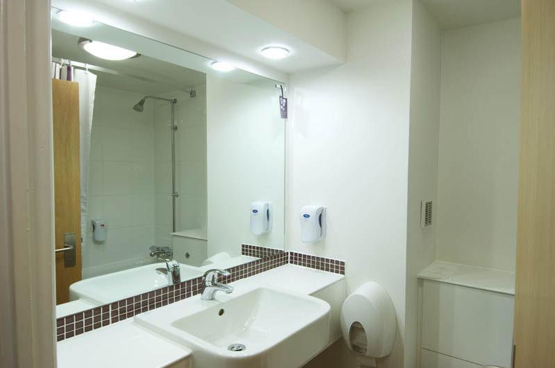 Plaza Chorley; Sure Hotel Collection By Best Western ชอร์เลย์ ภายนอก รูปภาพ